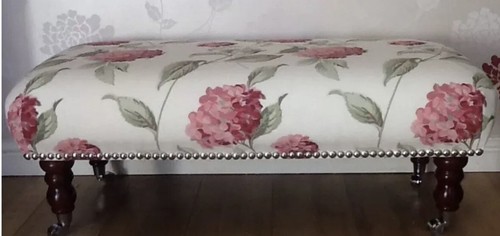 New footstool laura - a,