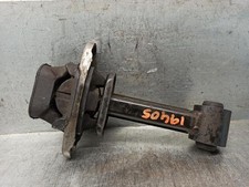 21950C8050 engine mounting