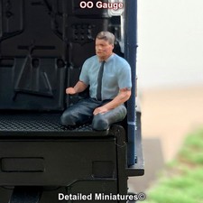 DETAILED MINIATURES 013