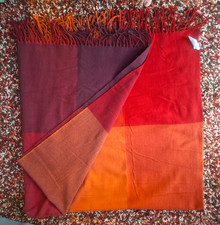 HOME Throw  Oranges, Wines