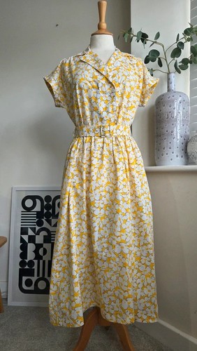 Vintage yellow 1920s - , style