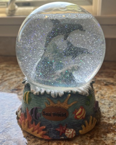 Vintage sea world dolphin - vintage,