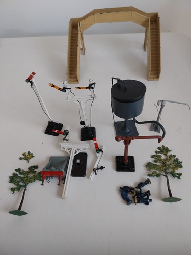 Hornby station staff - -,