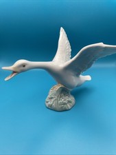 Vintage Lladro Retired Porcelain Goose Duck  Running Taking Flight Figurine