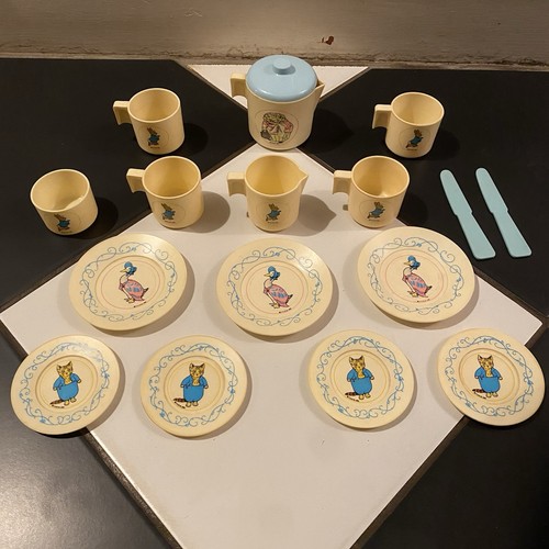 Vintage toy tea - toy, bluebird