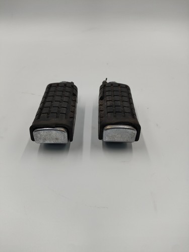 Pair rear footpegs - pair,
