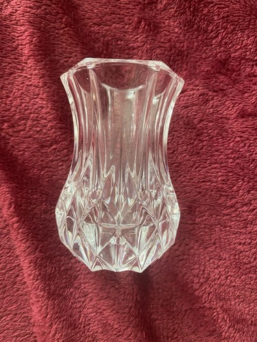 Clear pressed cut faceted - clear,