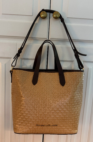 Dooney bourke tan beige - bourke,