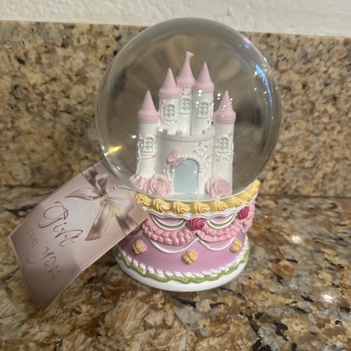 Nwt princess castle water - nwt,
