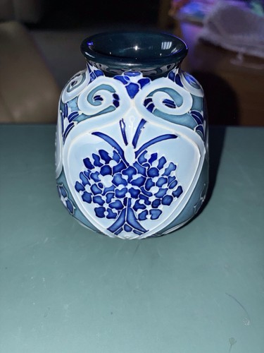 Moorcroft trial piece - moorcroft,