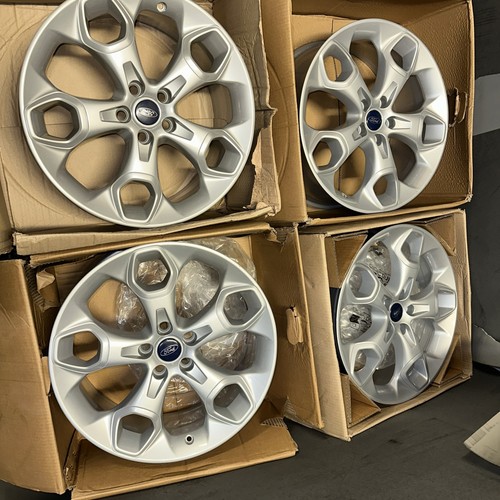 Ford kuga snowflake alloys - kuga,