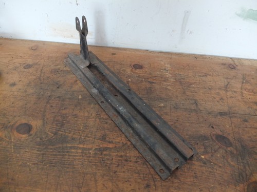 Land rover seat rail fixed - land,