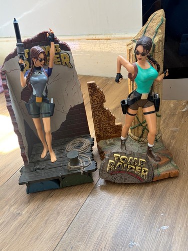 Vintage tomb raider - tomb, croft