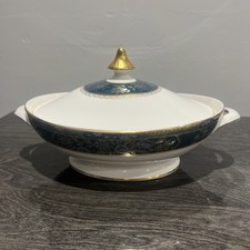 Royal Doulton Carlyle Pattern H5018 Vegetable Tureen In Very Good Condition