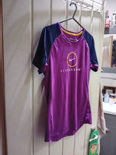 Women purple nike livestrong - women's,