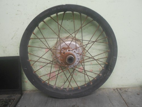 Yamaha 200 front wheel - tw,