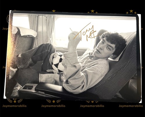 Signed oasis tony mccarroll - oasis,