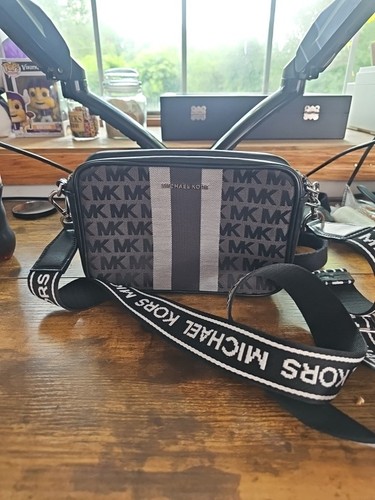 Black and sliver michael kors - and,