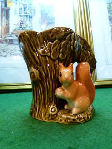 Sylvac squirrel and - squirrel,