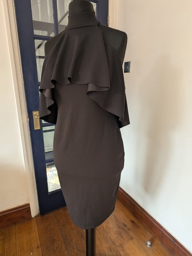 Saw first black cape - it,