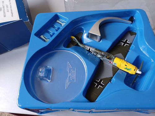 Corgi aviation diecast - corgi, model