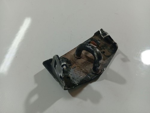 Door lock striker front - lock,