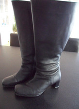 LEGROOM LADIES BLACK LEATHER