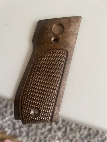Smith and wesson grips - and,