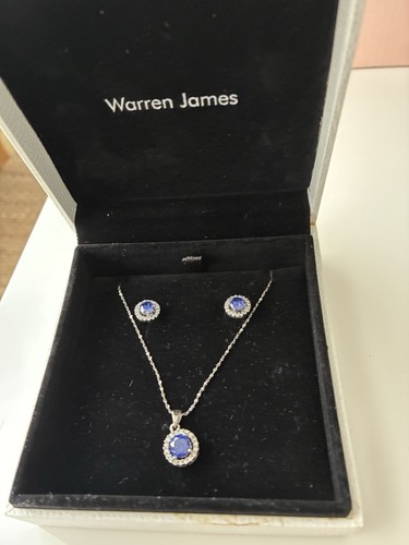 Stunning warren james - stunning,