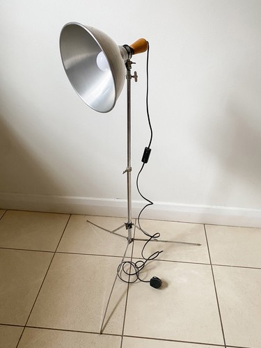 Retro vintage habitat tripod - vintage,