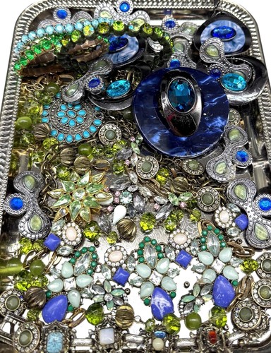 Broken rhinestone sparkle - rhinestone,