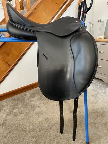 Tekna 17in seat dressage - seat,