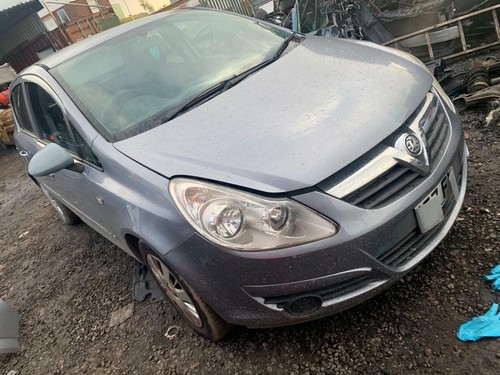 Vauxhall corsa 2 petrol - 1.2,