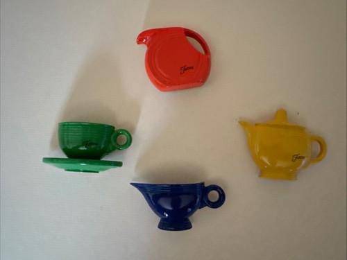 Fiesta magnets 1940s - magnets,