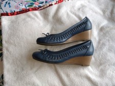Moshulu Ladies Blue Leather Wedges Size 6 Gorgeous Used Shoes, Summer Casual