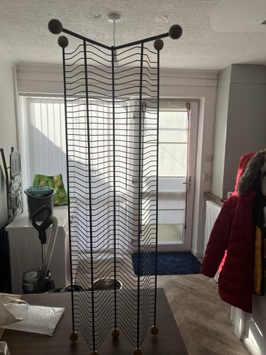 Freestanding black metal - black,