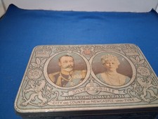 Vintage 1935 King George & Queen Mary Silver Jubilee Wilkins Cremona Toffee Tin