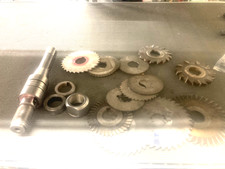 BRIDGEPORT R8 SLITTING SAW LOT