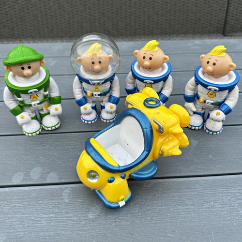 Plastic astronaut boy - 4x,