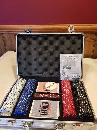 Portable poker chip set - chip, with