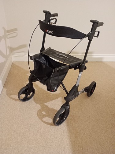 Topro walker with seat