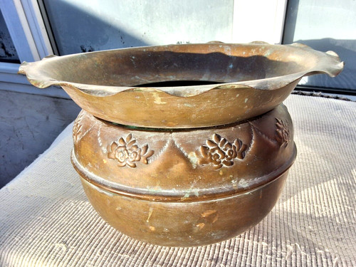 Large vintage brass planter - planter, /