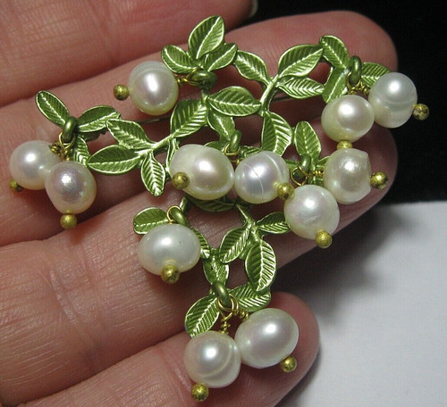 Freshwater pearl brooch - freshwater,