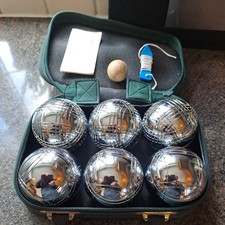 BOULES  OR PÉTANQUE  with
