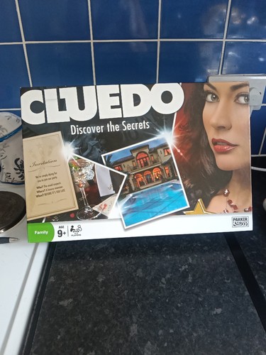 Cluedo board game discover - cluedo,