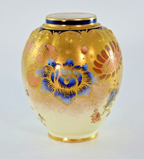 ANTIQUE ROYAL CROWN DERBY