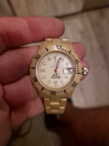 Ladies toywatch gold colour - -,