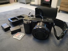 Sony A6000 + 16-50mm Lens