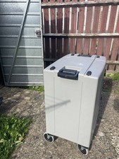 Rubbermaid Insulated Food Transport Cart on Wheels – Hot/Cold Catering Carrier