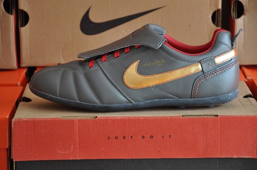 Nike ronaldinho training - r, 10